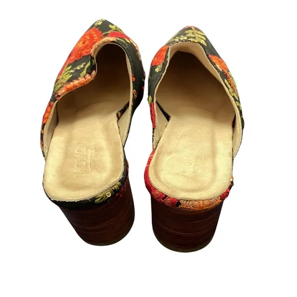 MOMO NEW YORK TAPESTRY EMBROIDERED HEELED MULES - Picture 4 of 4